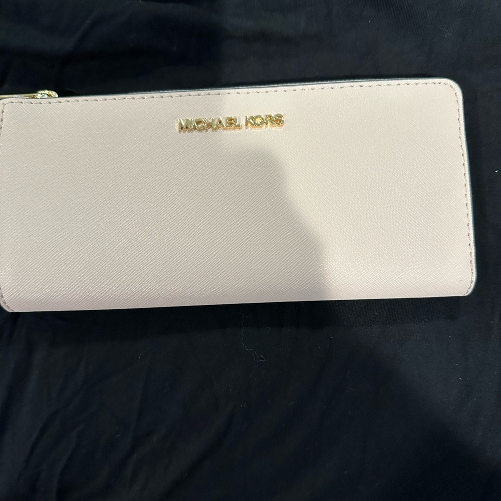 Michael Kors Pink Wallet